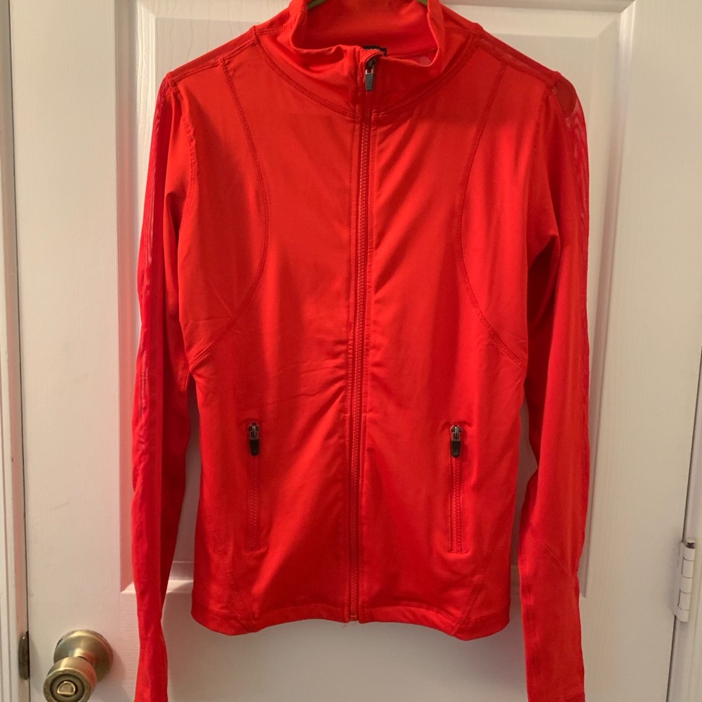Red Zip up Activewear long sleeved top with mesh